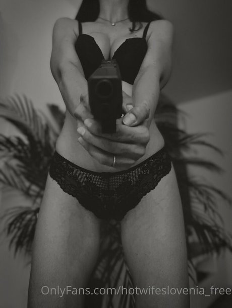 hotwifeslovenia free pornstar nude picture