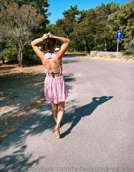 hotwifeslovenia free thumbnail