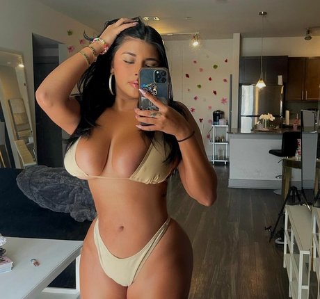 Ceciliuh_ adult star pictures