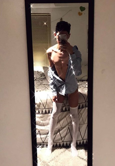 twinku erotic pornstar photo