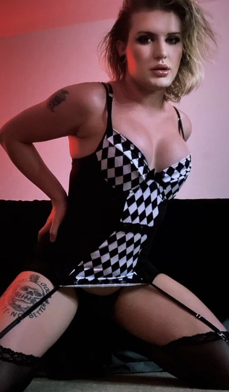 Jamie Senegal hot pornstar image