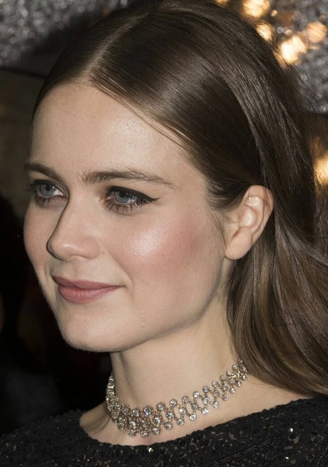 Hera Hilmar pornstar art photos