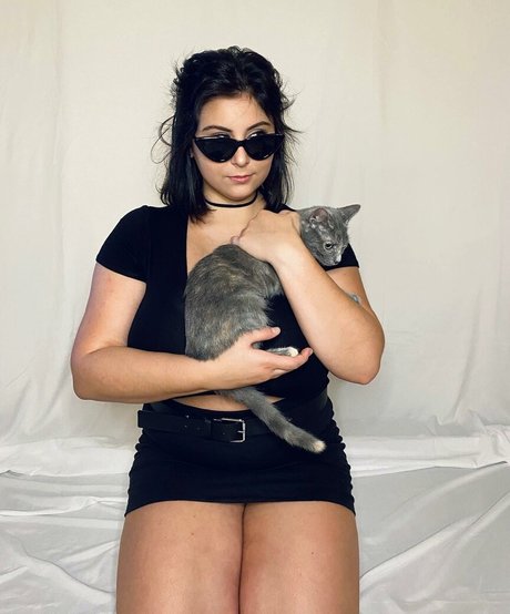 Caroline Casbon pornographic star images