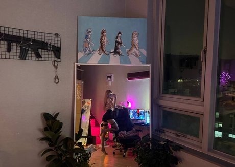 satanmate model adult photo