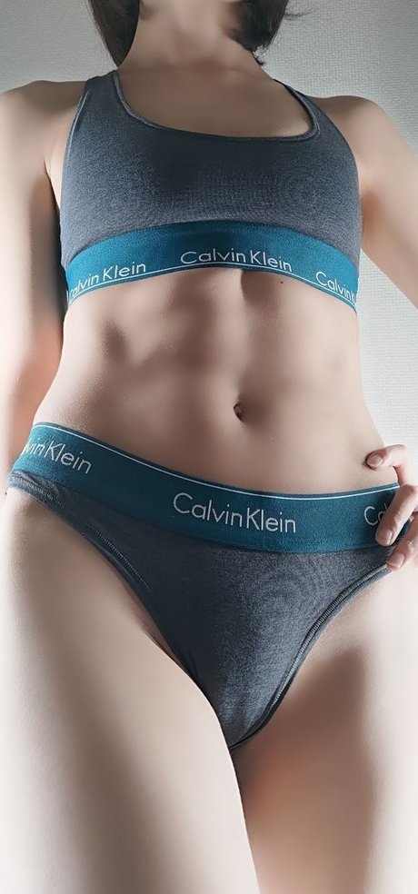 Hitsuji Negoto star perfect photos