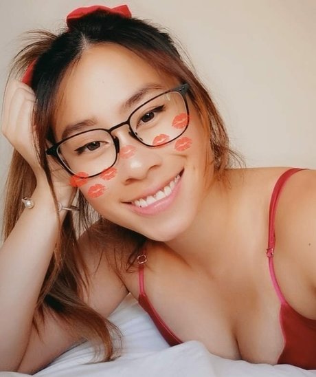 stepmom onlyfans hot naked images