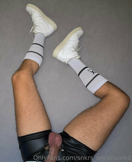 snkrs uncensored free model picture