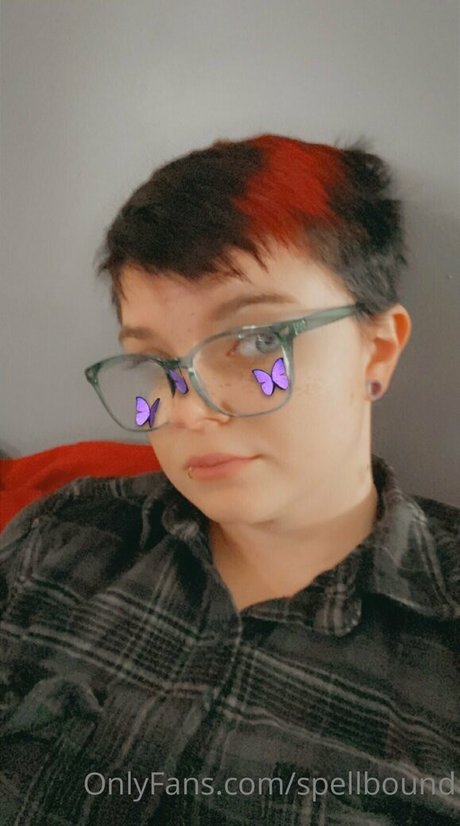 Spellbound nude model pics