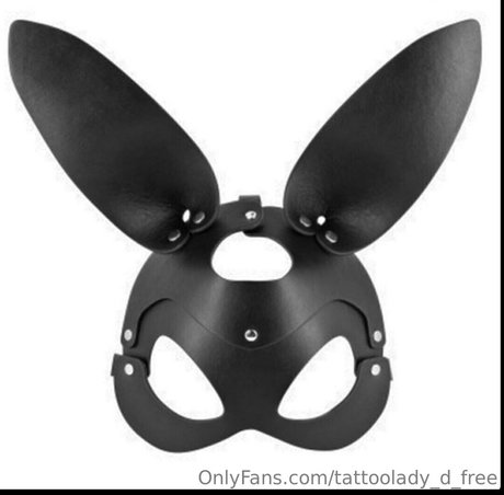 tattoolady d free erotic actress photo