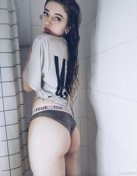 lunahaze pornstar adult image