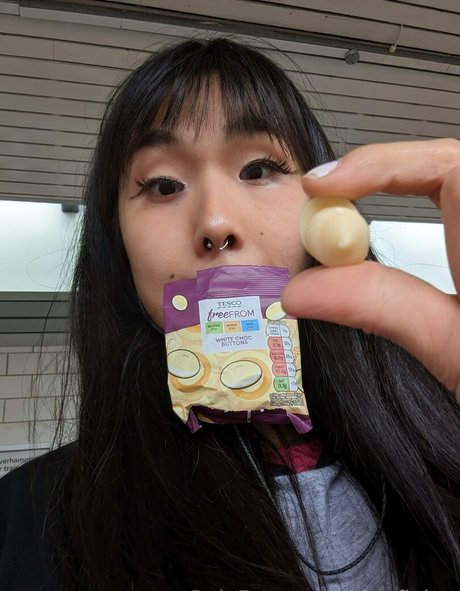 oomfiekat model hd galleries