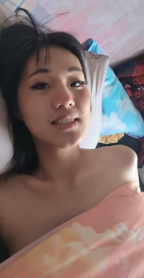 oomfiekat star nude gallery