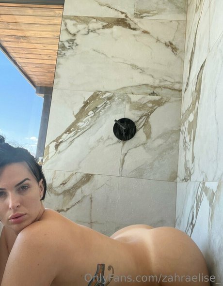 Zahra Elise star perfect pictures