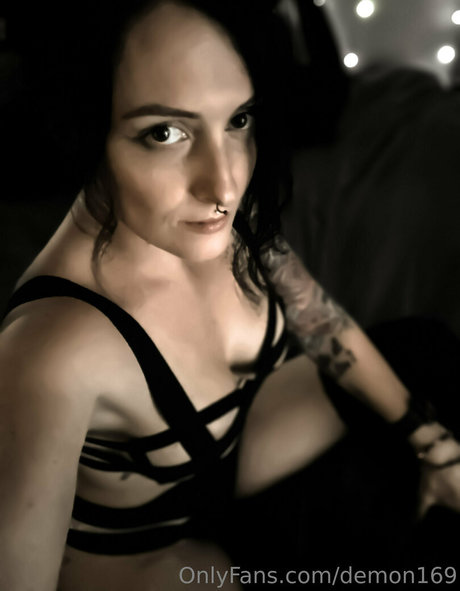 demon169 model high quality picture