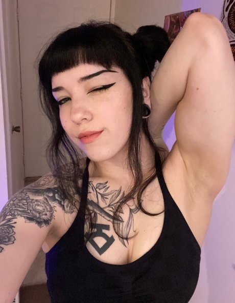 Amberthevalkyrie star nude pic