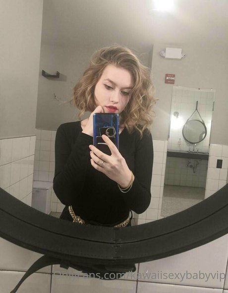 kawaisexybaby nude pornstar pic