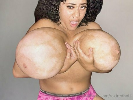 roxiredhott star sex archive