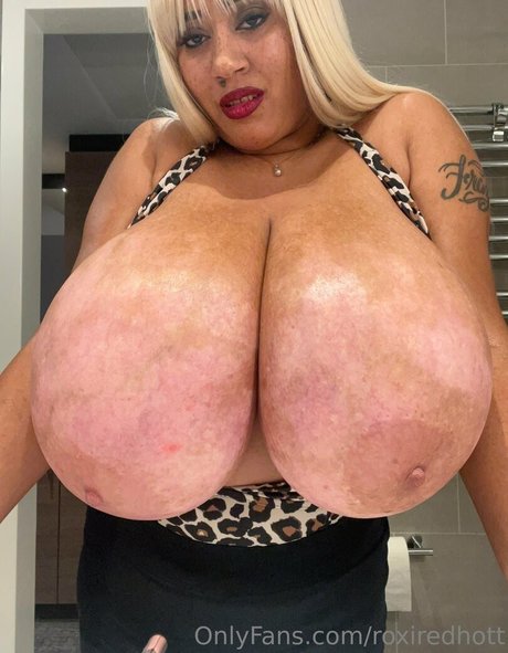 roxiredhott pornographic star photos