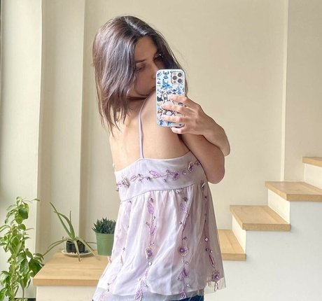 Victoria Bronova naked model images