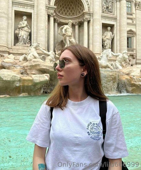 lilu666999 naked star pictures