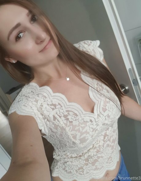 brunnette3 perfect actress photo