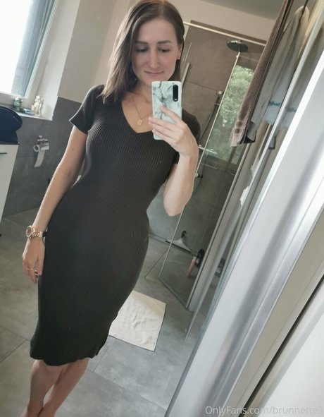 brunnette3 nude actress images