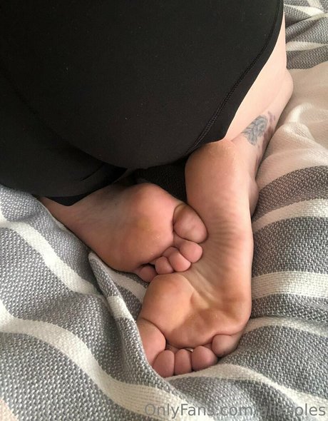 alixsoles star naked archive