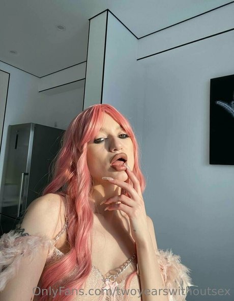 doll meow pornstar nude img