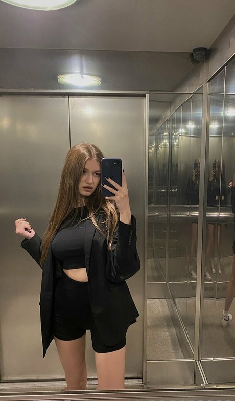 doll meow actress pictures