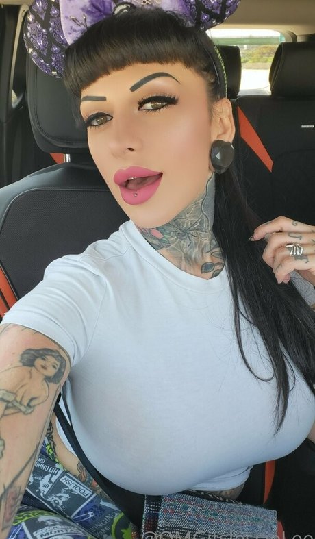 Jessie Lee hot actress gallery