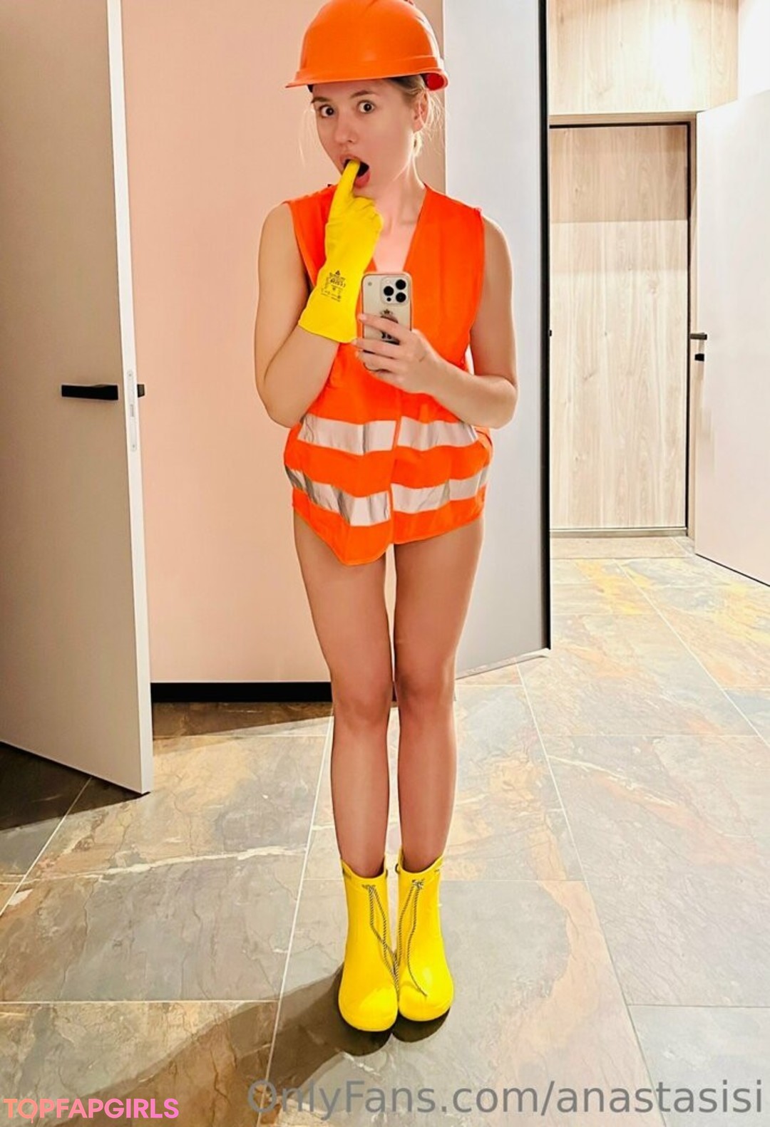 Anastasisi pornographic model images