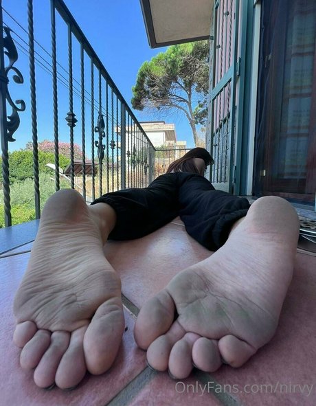 Nirvy beautiful pornstar pic