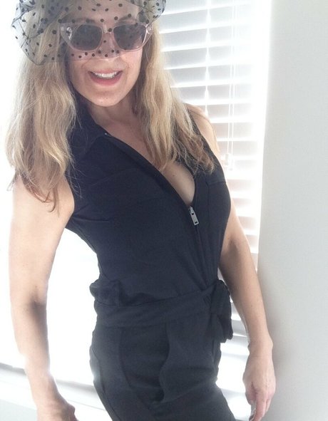 vixenkat beautiful actress picture