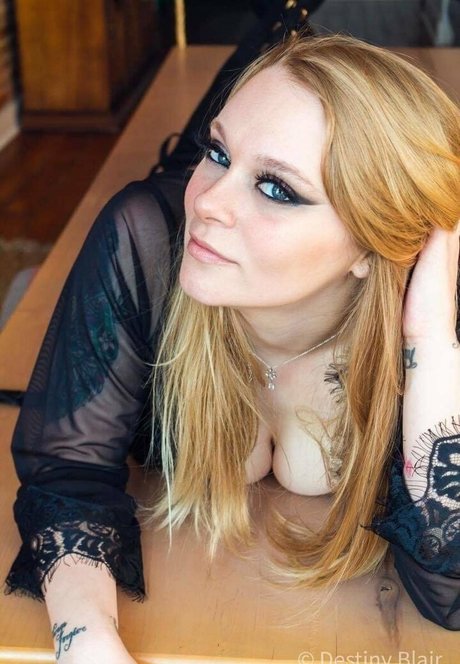 nastacialove pornographic actress picture