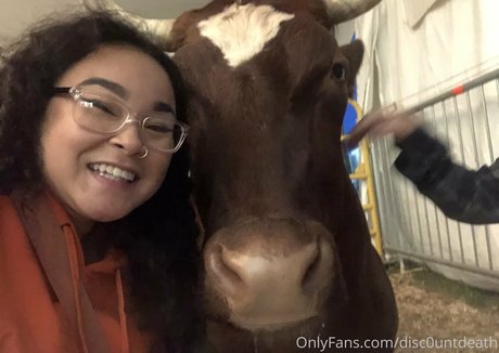 disc0untdeath exclusive model picture