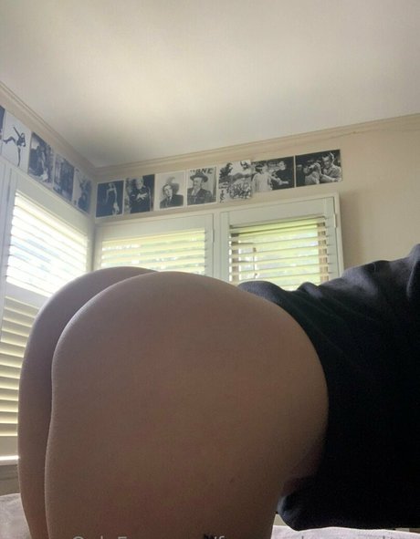 free perky peaches star erotic photos