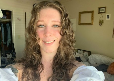 free perky peaches naked star images