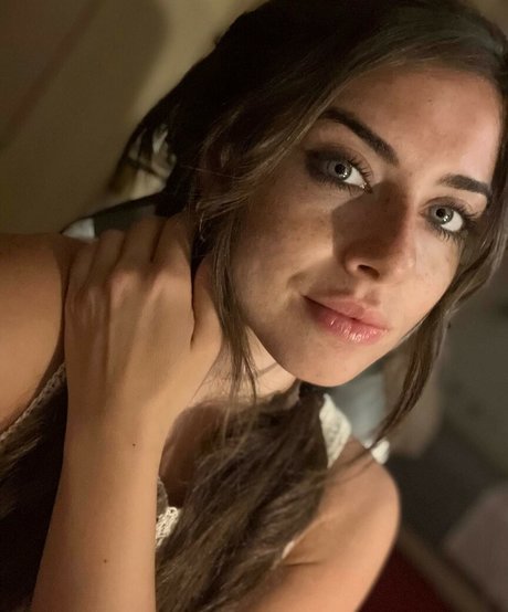 IlaMos ASMR nude model photos