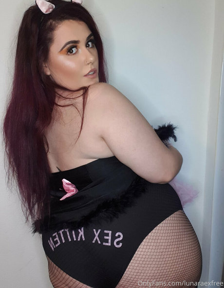 lunaraexfree sex model photo