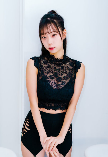 Hikaru Aoyama star nudes galleries