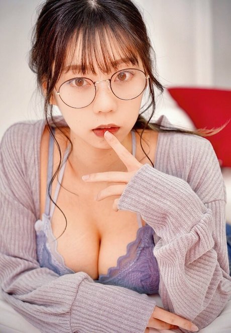 Hikaru Aoyama erotic actress image