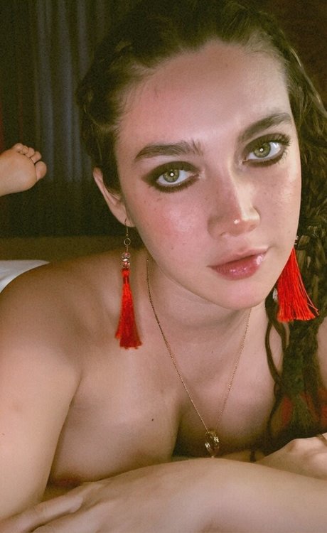 Pausotort model erotic images