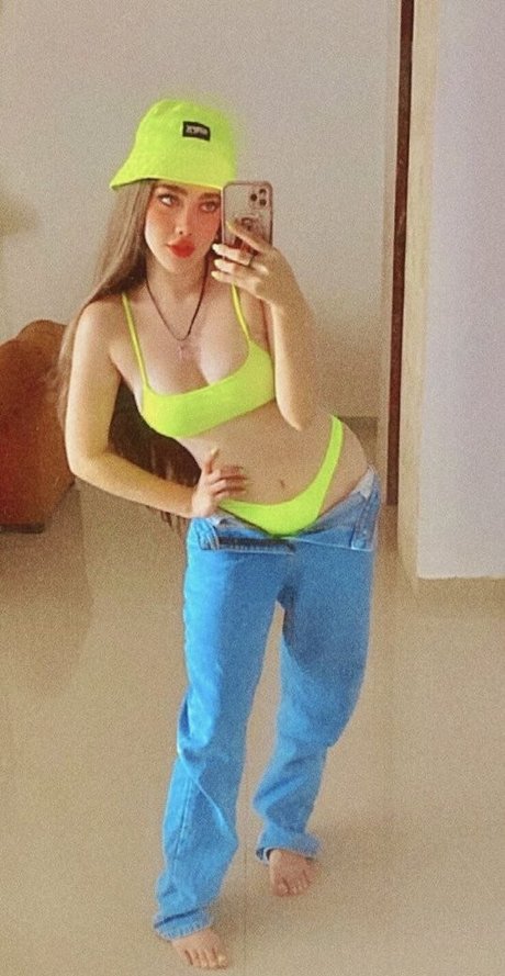 Pausotort pretty model pictures