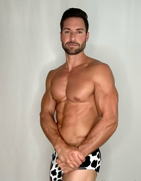 jimmy only nude actress photo