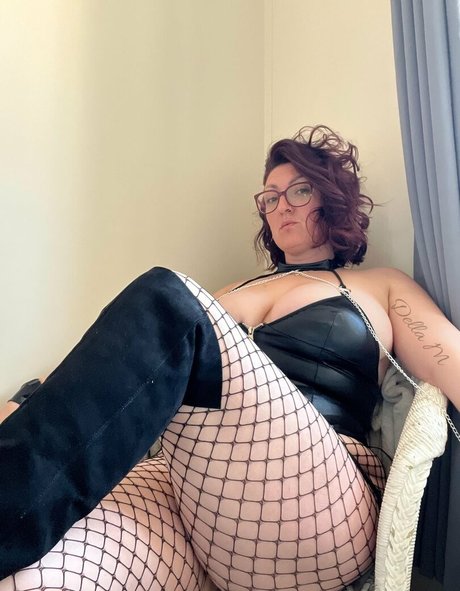 Della M star hd photos