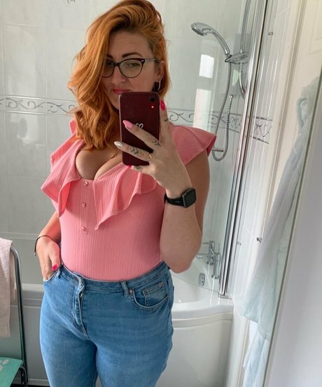 Della M star perfect archive