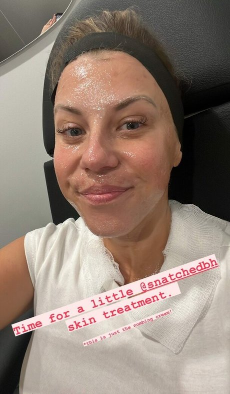 Jodie Sweetin art model images