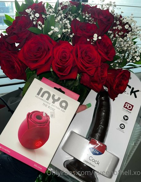 queenofhell xo profile pic