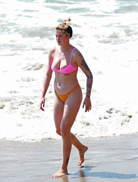 Ireland Baldwin art pornstar gallery