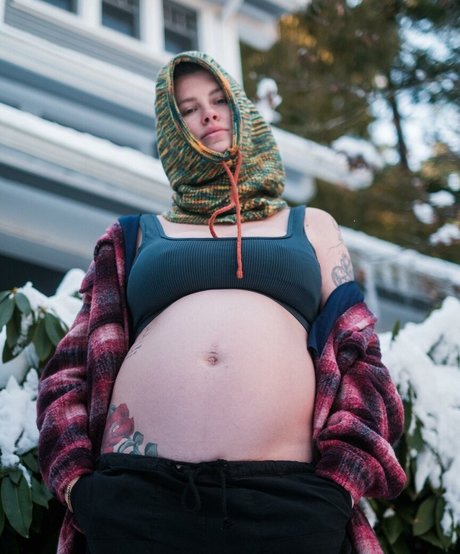 Ireland Baldwin xxx model pictures